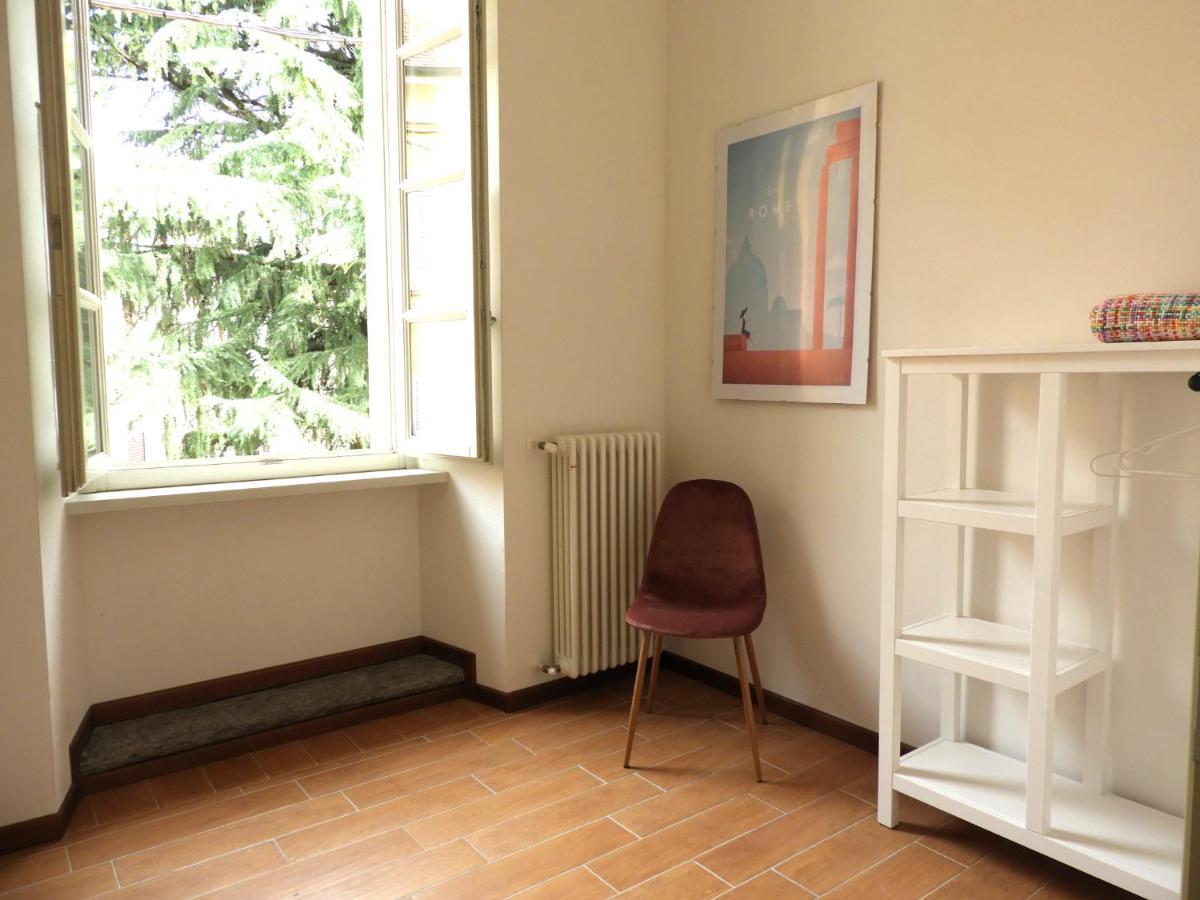 Villa Maghetti - Modernized Flat In Historic Palazzo In The Center Of Luino Εξωτερικό φωτογραφία