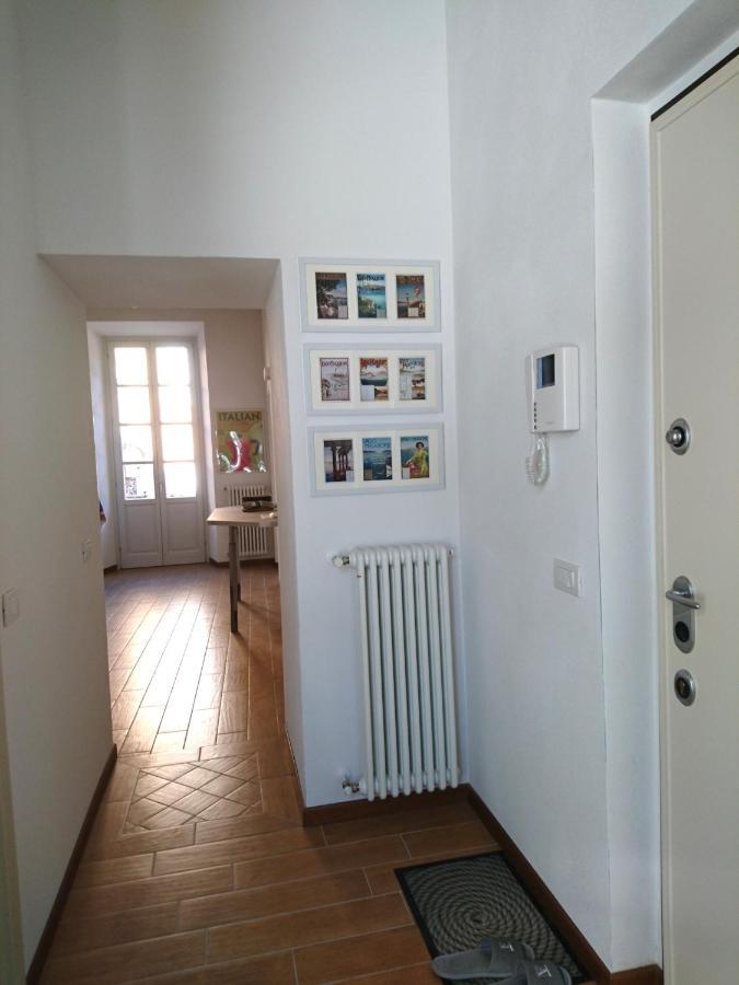 Villa Maghetti - Modernized Flat In Historic Palazzo In The Center Of Luino Εξωτερικό φωτογραφία