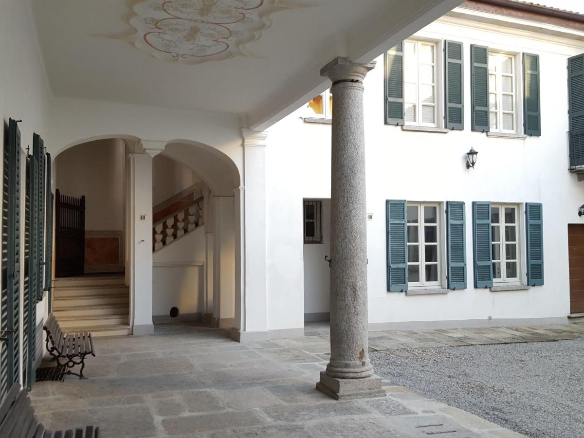 Villa Maghetti - Modernized Flat In Historic Palazzo In The Center Of Luino Εξωτερικό φωτογραφία